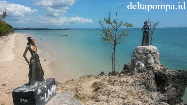 Eksplorasi Pantai Batu Nona Kupang yang Memikat
